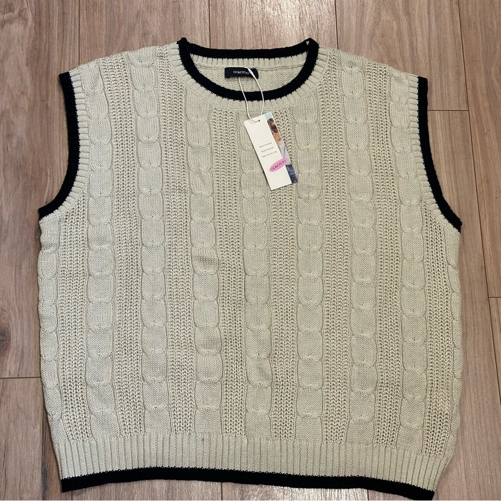 Dokotoo Cream & Black Womens Cable Knit Sweater Vest Size 2XL Academia NWT
